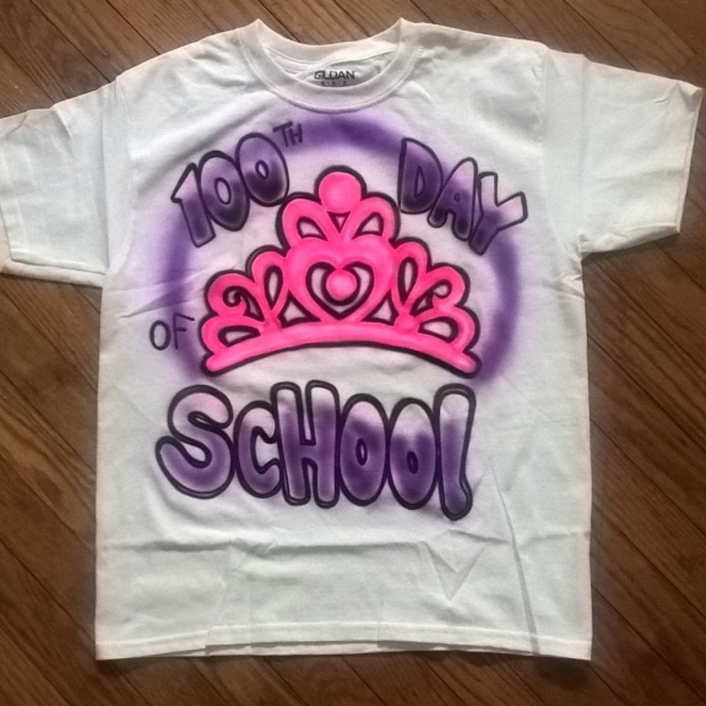 new airbrush 100th day of school queen  tshirt